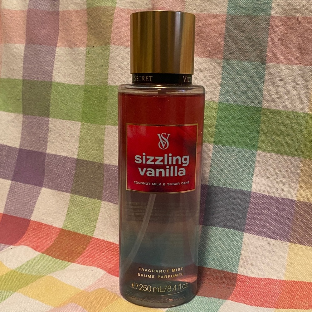 Victoria's Secret Sizzling Vanilla Mist